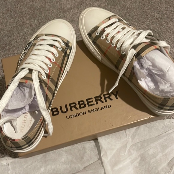 Burberry Larkhall Vintage check canvas sneakers - Picture 1 of 5